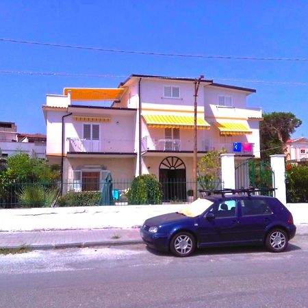 Villa Tripepi Bova Marina Ruang foto