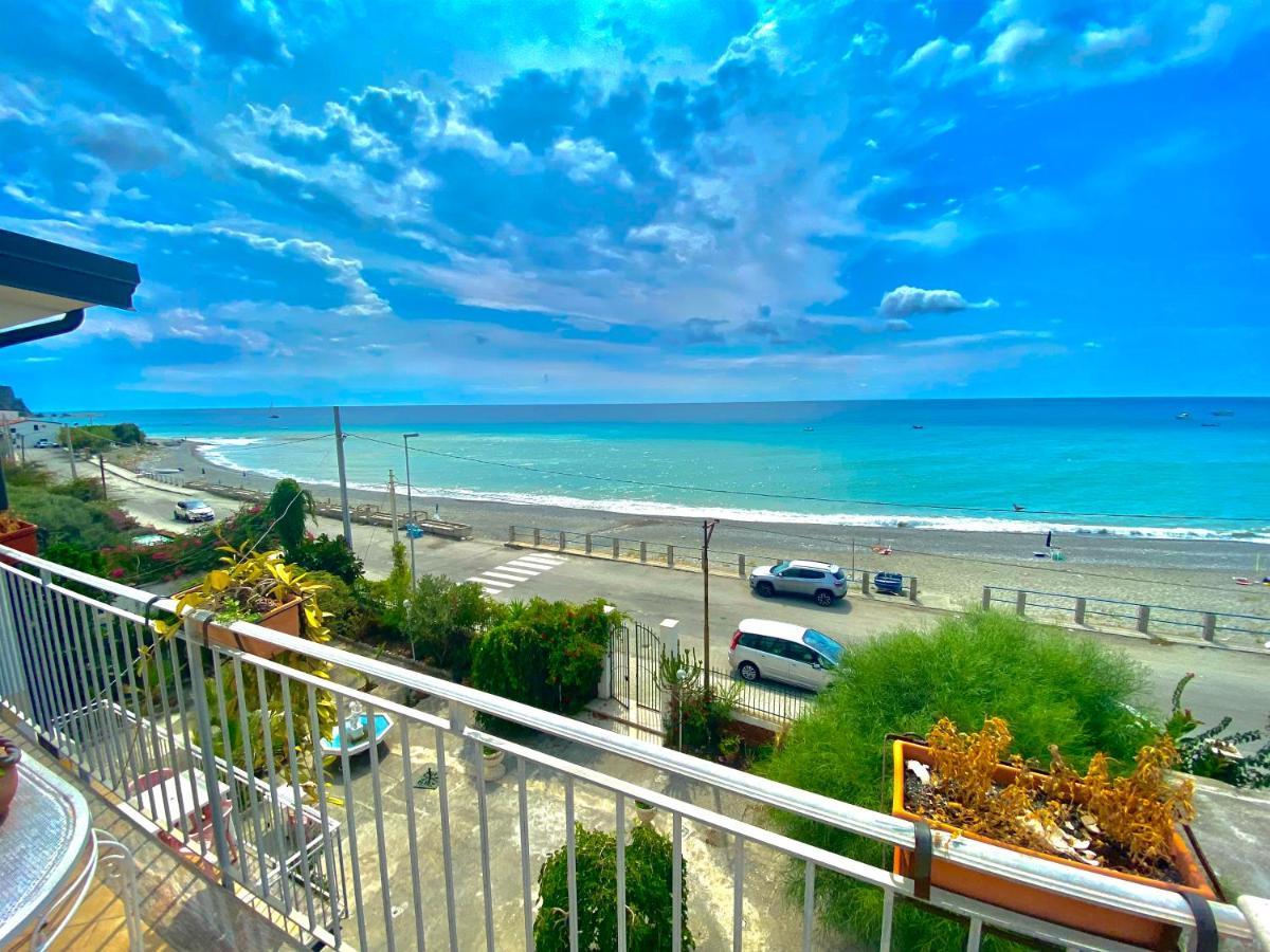 Villa Tripepi Bova Marina Bagian luar foto