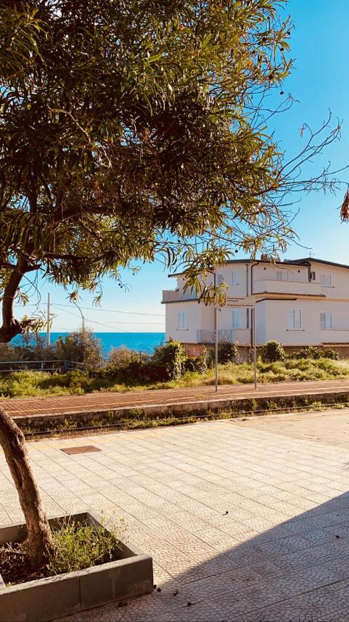 Villa Tripepi Bova Marina Bagian luar foto